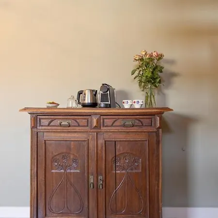 De Lierhand 3* De Lier